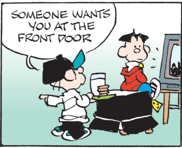 Photo caption OCR: SOMEONE WANTS YOU AT THE FRONT DOOR :0 SOMEONE WANTS YOU AT THE FRONT DOOR : 0
